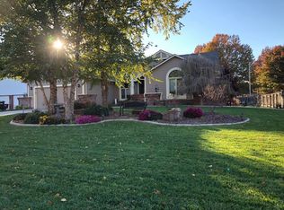 10721 W Meribeau Ct, Wichita, KS 67212