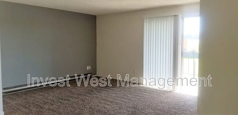 2 bed, 1.0 bath, 850 sqft, $1,350 — Photo 3