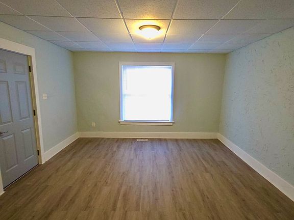 2nd image of 724 Crawford St #724