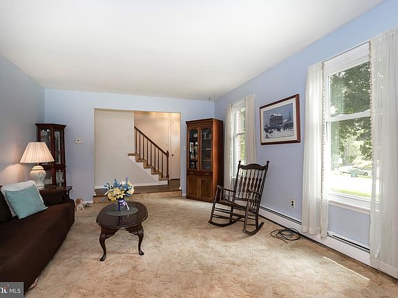 5th image of 1009 Desantis Dr