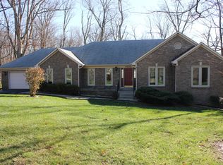 4733 Grand Dell Dr, Lagrange, KY 40031