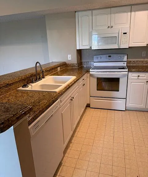 272 Village Blvd #7305 — Photo 3