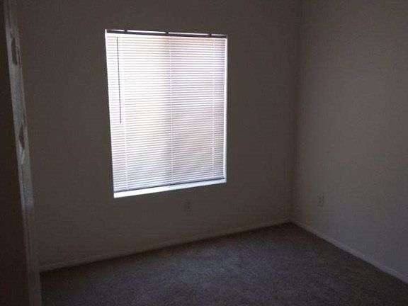 5th image of 1628 N Jones Blvd