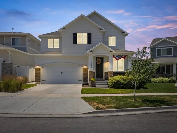 15388 S Gooding Ln, Bluffdale, UT 84065