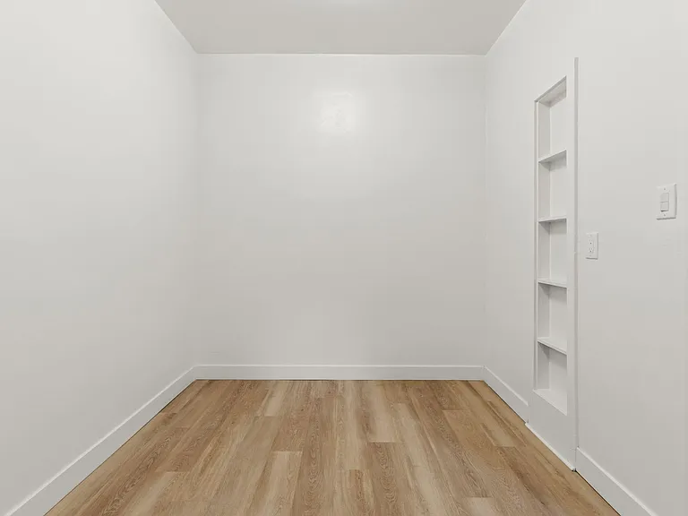 (El/Eu/Em:B) 414 N. Maple Drive — Photo 13