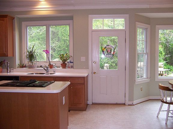 4th image of 922 Preserve Dr