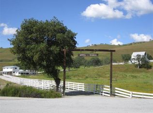 11065 Panoche Rd, Paicines, CA 95043