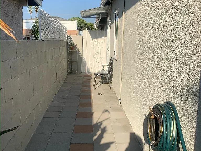 8520 Robert Ave — Photo 6