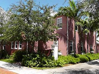 5th image of 540 Loretto Ave
