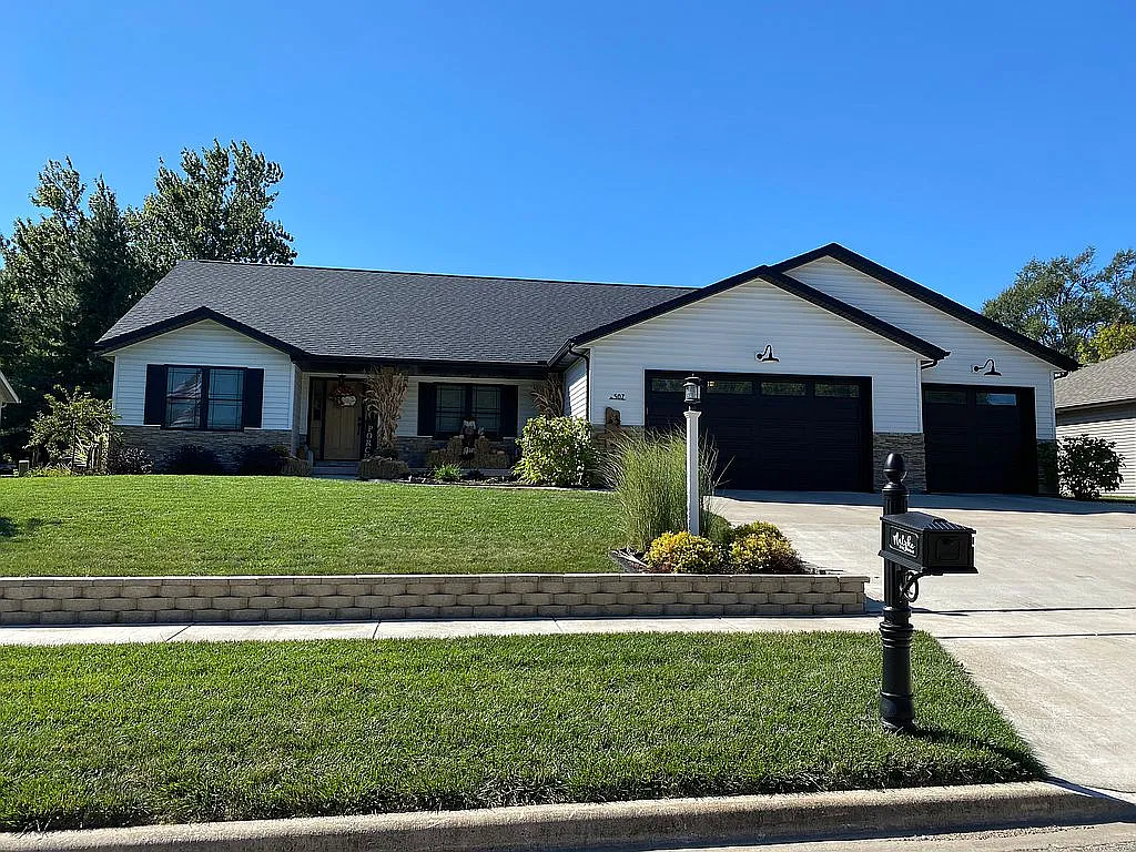 507 N Phil Gould Dr photo 1