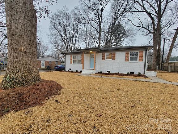 3rd image of 106 Greentree Dr