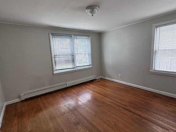5th image of 60 Admiral St #0