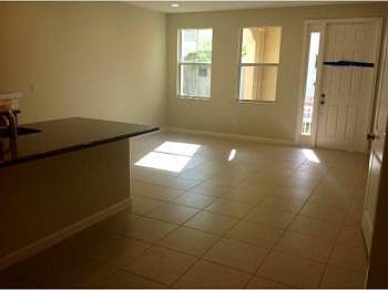 4th image of 2950 St Thomas Dr