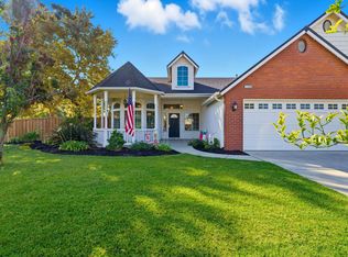 1109 W Cinnamon Avenue, Hanford, CA 93230