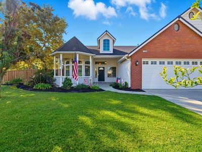 1109 W Cinnamon Avenue, Hanford, CA, 93230
