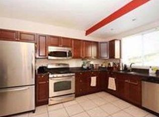 370 Crescent Ave, Chelsea, MA 02150