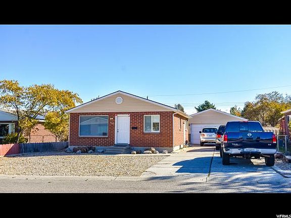 3rd image of 3425 S Helen Dr