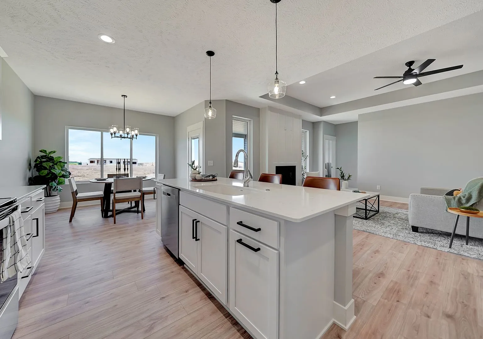 Spacious Luxury townhome — Photo 3