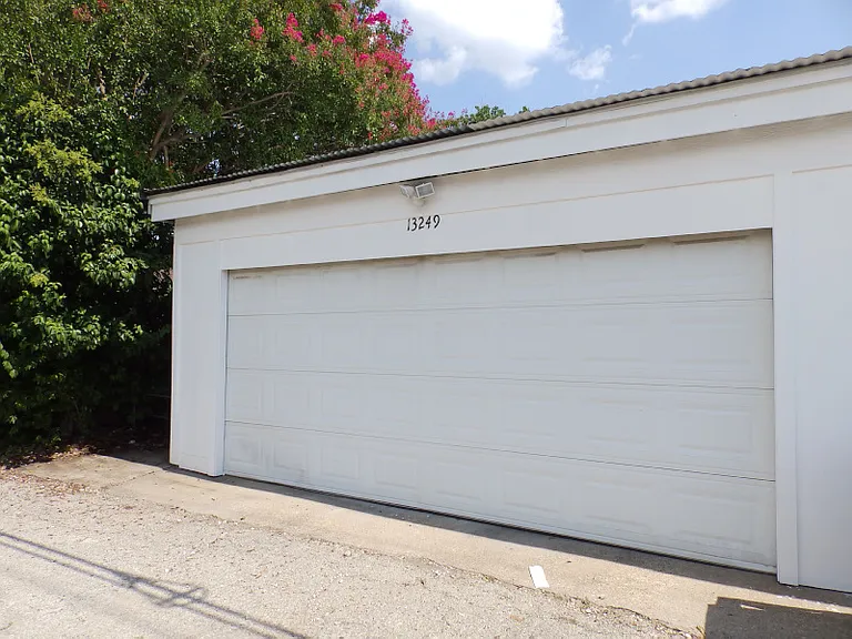 13249 Kit Ln — Photo 16