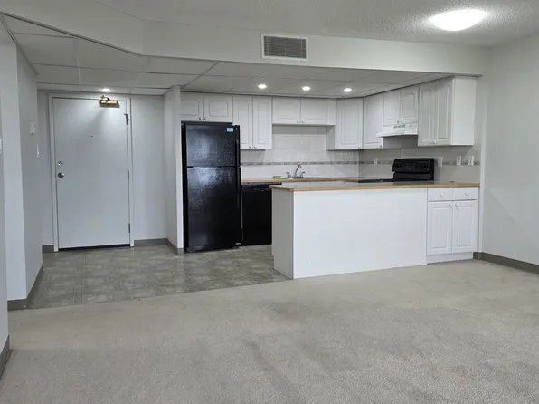 4902 37th St, Red Deer, AB