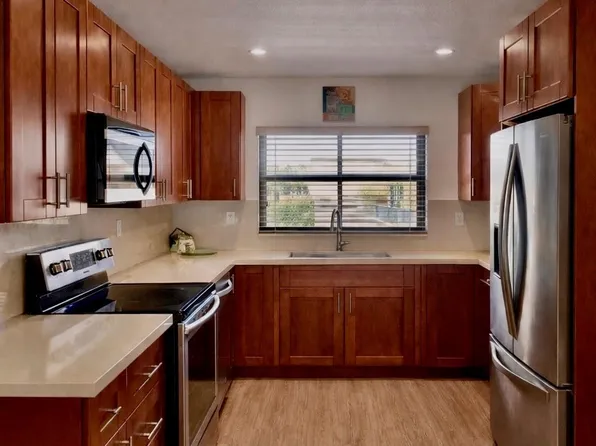 10433 Sunrise Lakes Boulevard #406, Sunrise, FL 33322