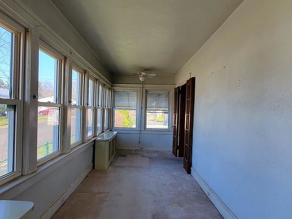 3rd image of 5 Yale Ave