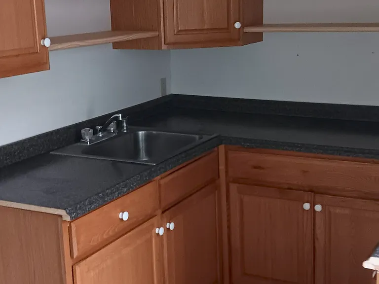 171 W College St #3 — Photo 4