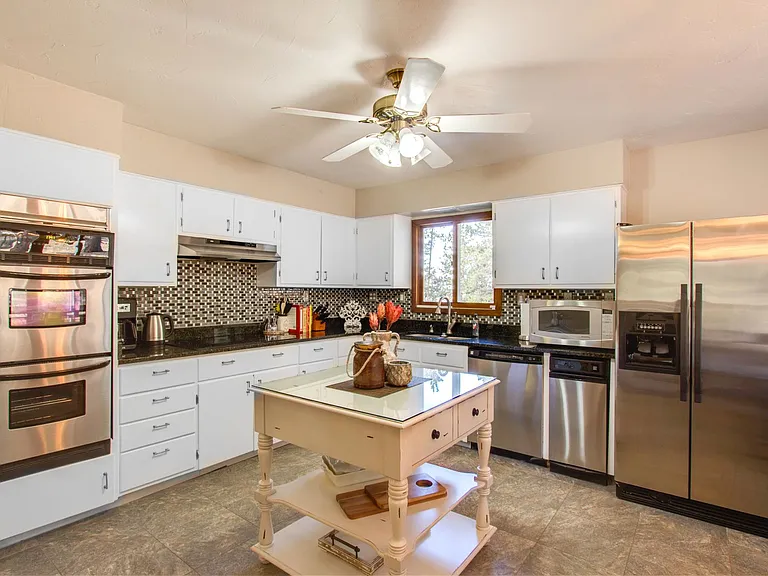 1040 Forest Hill Rd — Photo 15
