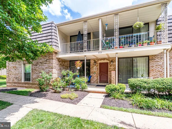 3113 Patrick Henry Dr APT 533, Falls Church, VA 22044
