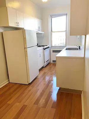 4th image of 63-89 Saunders St #2N