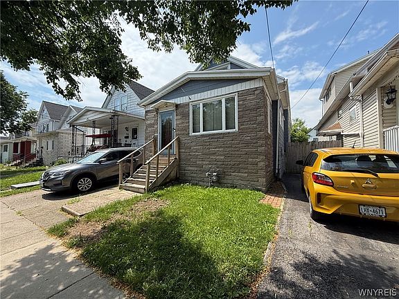 2nd image of 228 Newfield St