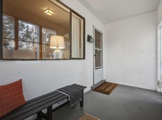 504 Hazeldine Ave SW, Albuquerque, NM 87102