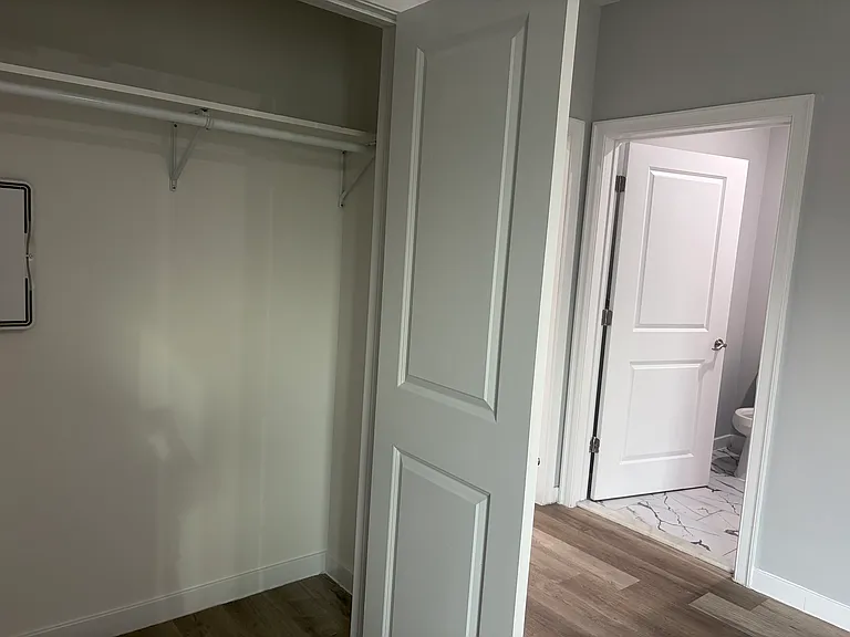 65 Auburn St — Photo 5