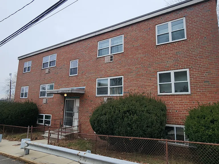 5 Waldemar Ave #1 — Photo 10