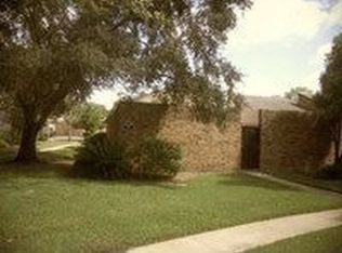 63 Chervil Cmn, Lake Jackson, TX 77566