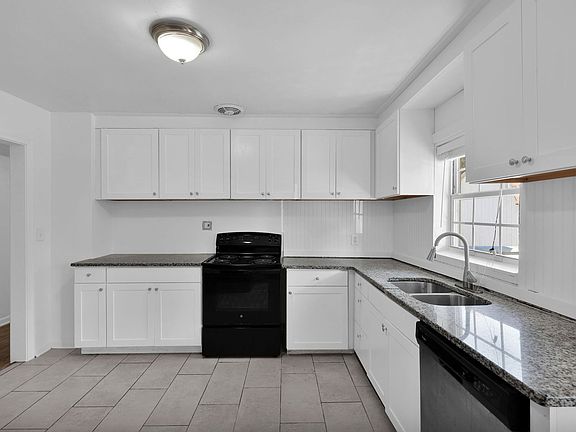 2nd image of 8063 San Jose Blvd
