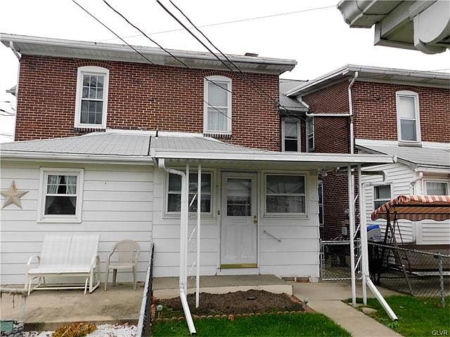 2nd image of 2211 Washington Ave