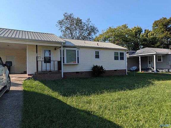 2nd image of 619 Camelia Ave
