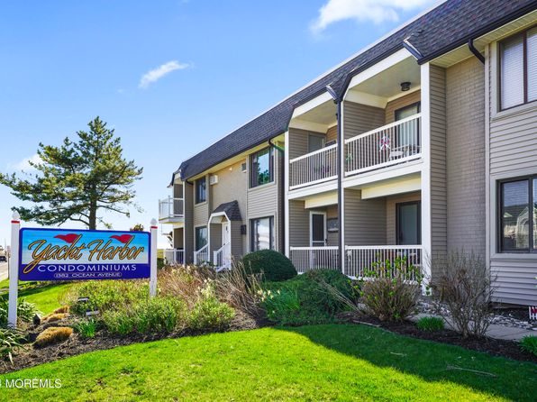 1382 Ocean Ave Unit C10