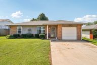 Southgate Dr-S1908-001.jpg