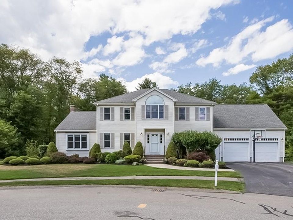 1st image of 7 Benson Cir