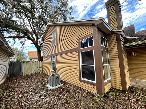 5th image of 9868 Aloma Bend Ln