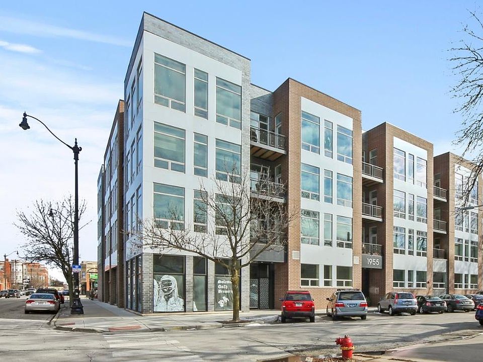1st image of 1955 N Richmond St Unit 211