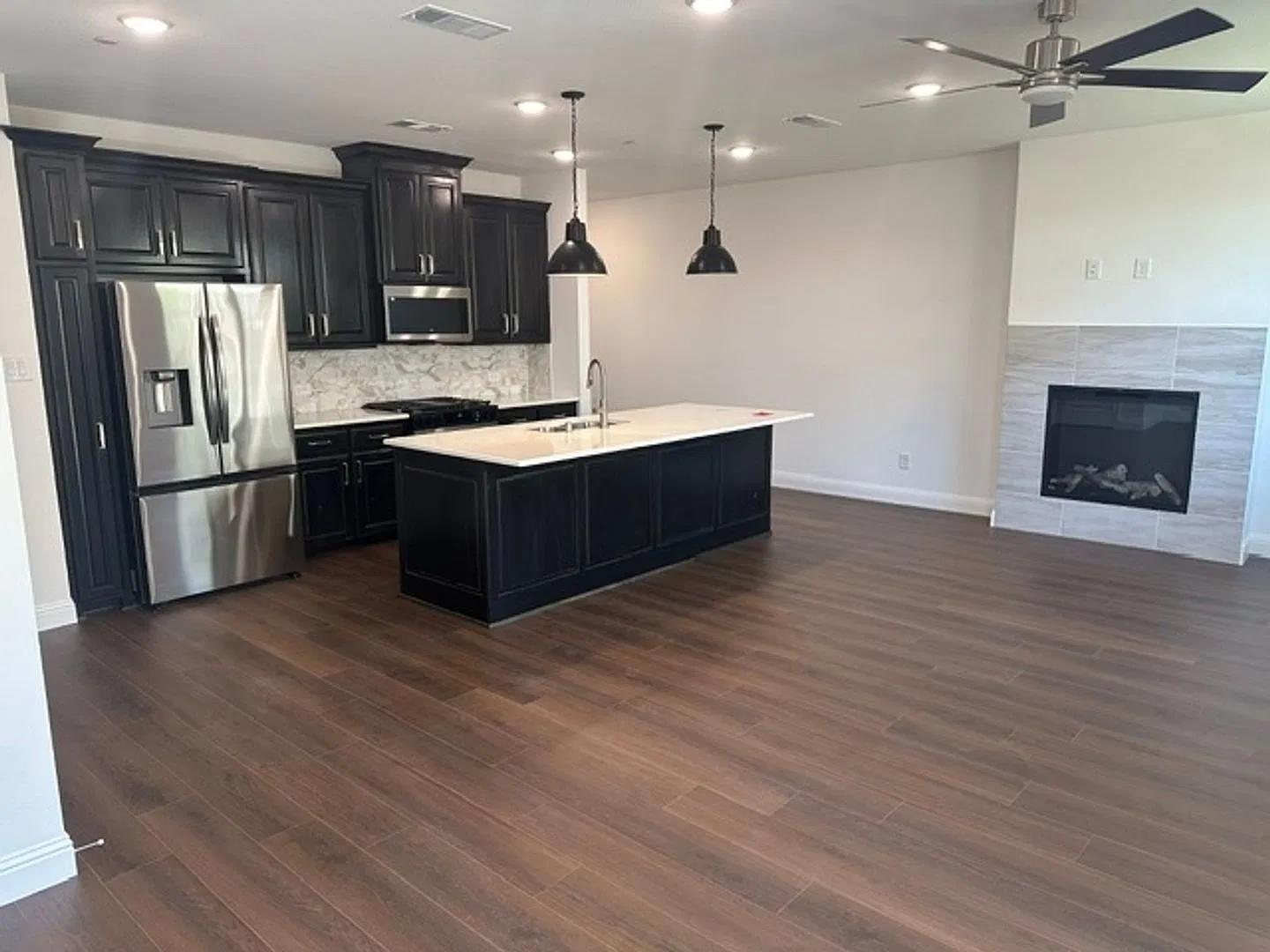 Charming Brand New 3BR Townhome in Wylie — Photo 4