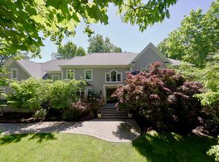 4 Cotswold Ln, Warren, NJ 07059