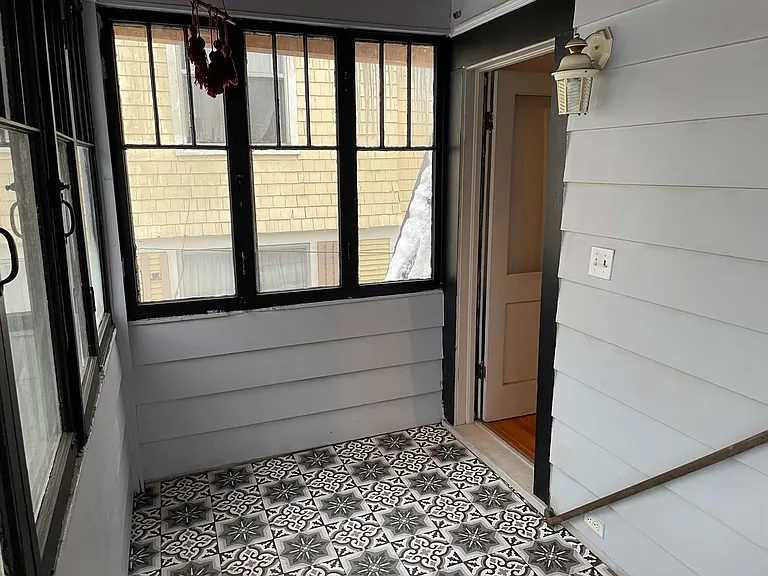 9 Union Ave NE — Photo 18