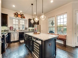 15859 Spectrum Dr, Addison, TX 75001