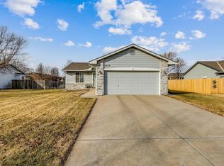 2623 N Rutgers St, Wichita, KS 67205