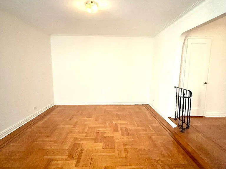101 Cooper St #4A — Photo 6