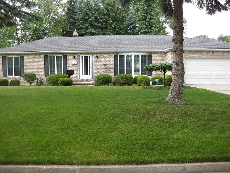 2105 Garside Dr photo 1